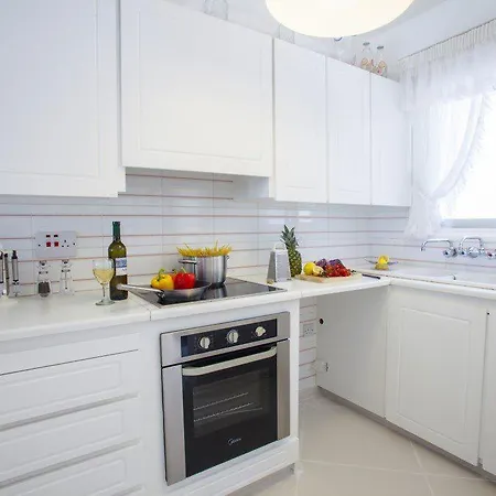 Picture Renting Your With Sean Views 26 וילה