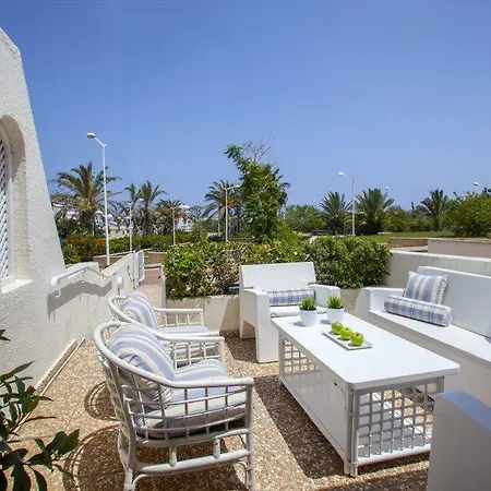 Picture Renting Your With Sean Views 26 * פרוטאראס